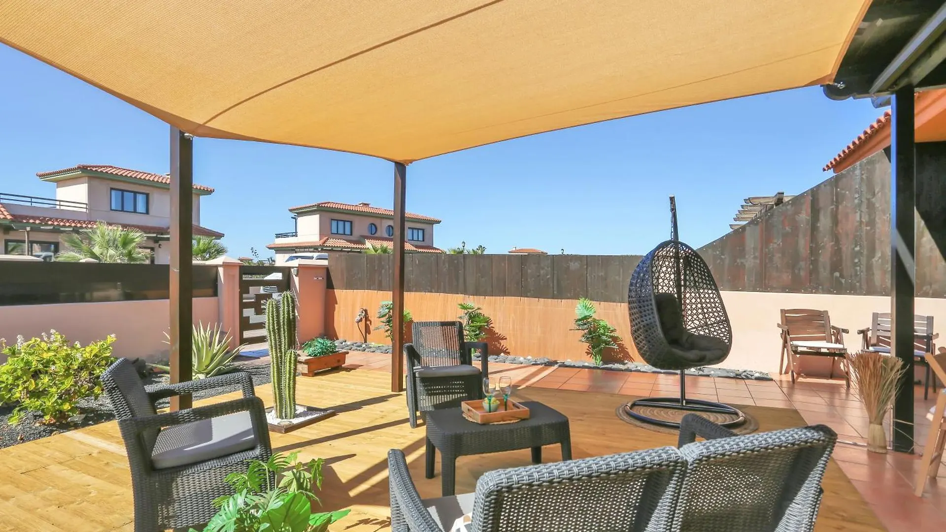 Villa La Torre Del Mar, Un Rincon En El Atlantico Lajares- Origomare - Remote Work
