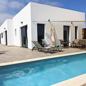 https://casa-zen-design-swimming-pool.hotelsfuerteventura.org